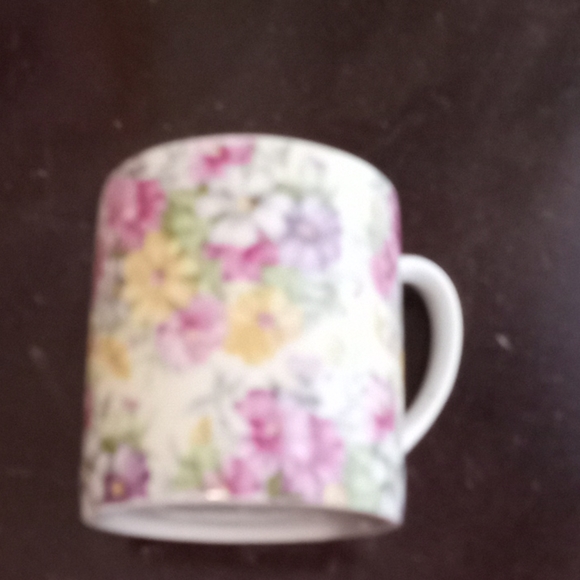 Teacups - Picture 7 of 16